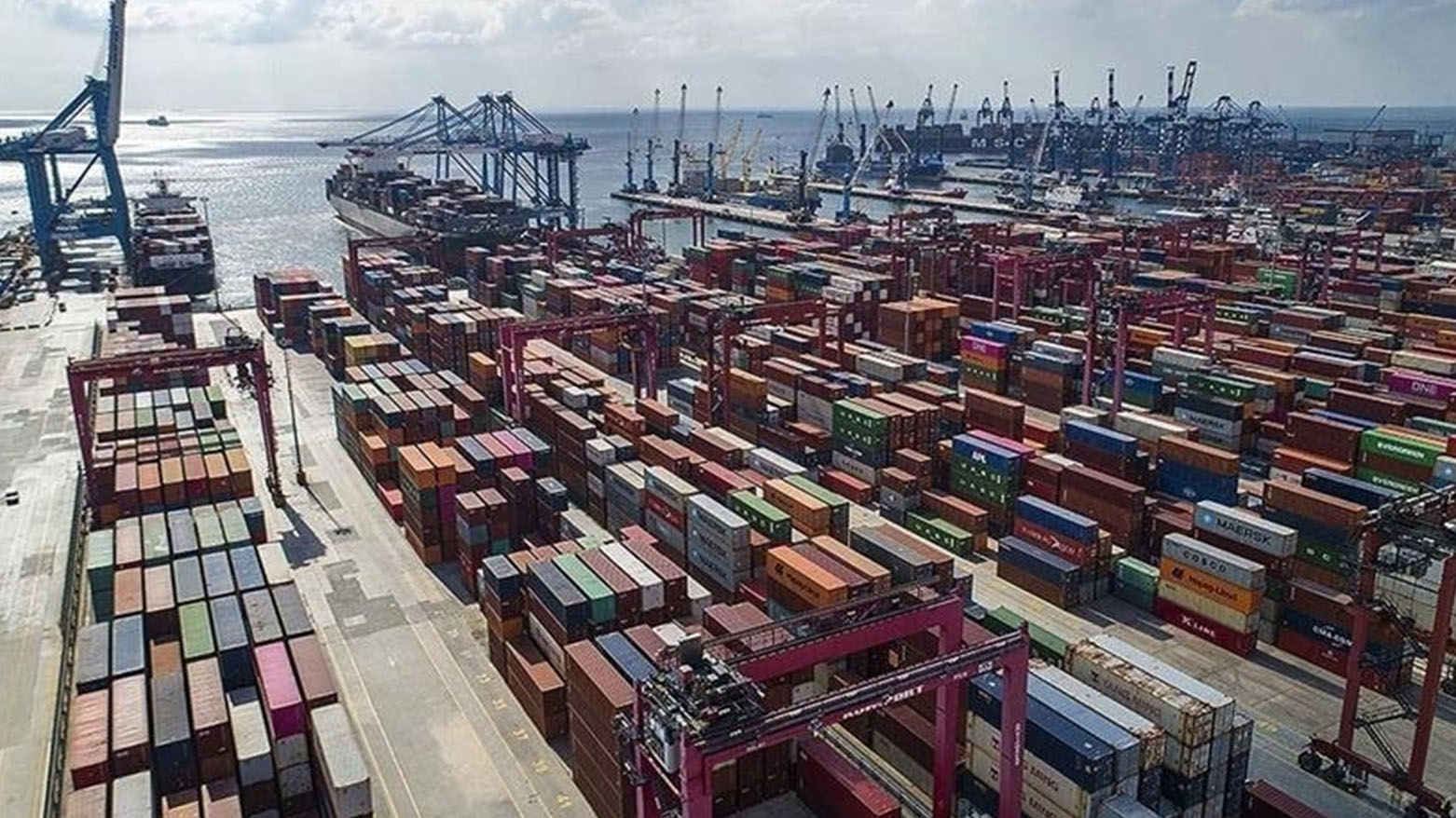 العراق يستورد سلعاً من الصين بأكثر من 14 مليار دولار خلال عشرة اشهر من العام الجاري