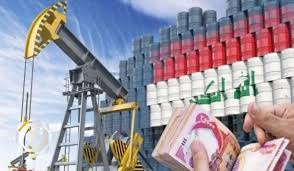 خبير اقتصادي يحذر: الأزمة المالية لثلاثة عقود والموازنة ستذهب للرواتب فقط