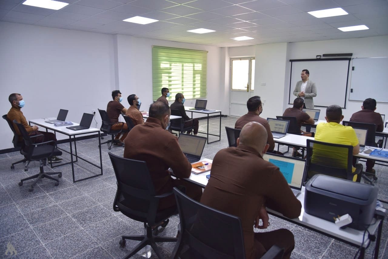 العدل: استكمال الإجراءات القانونية لافتتاح صفوف للدراسة المتوسطة داخل سجن الناصرية