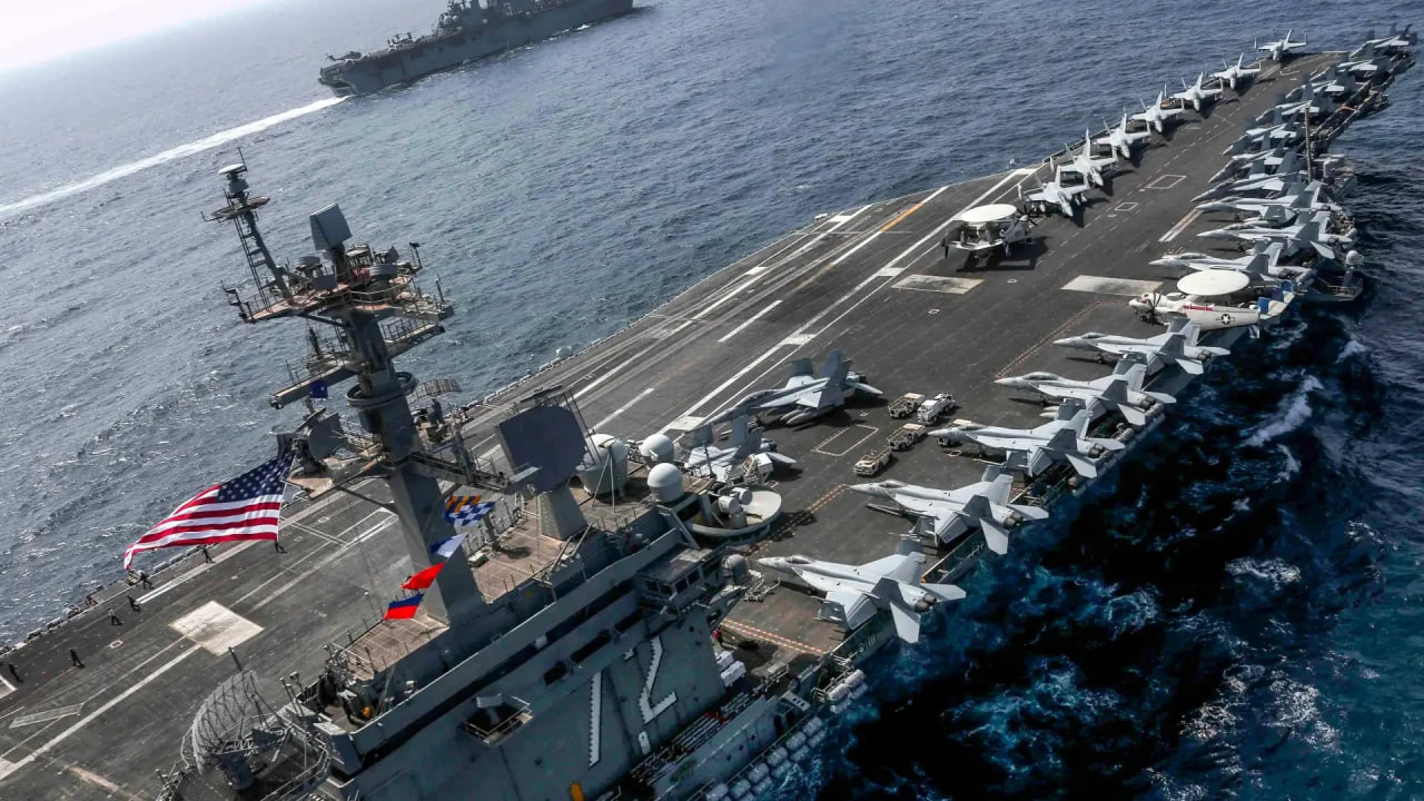 مسيرات الحرس الثوري تصيب حاملة الطائرات الأميركية أبراهام لينكولن