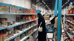 التجارة: تأمين خزين استراتيجي للمواد الغذائية والتوريد مستمر